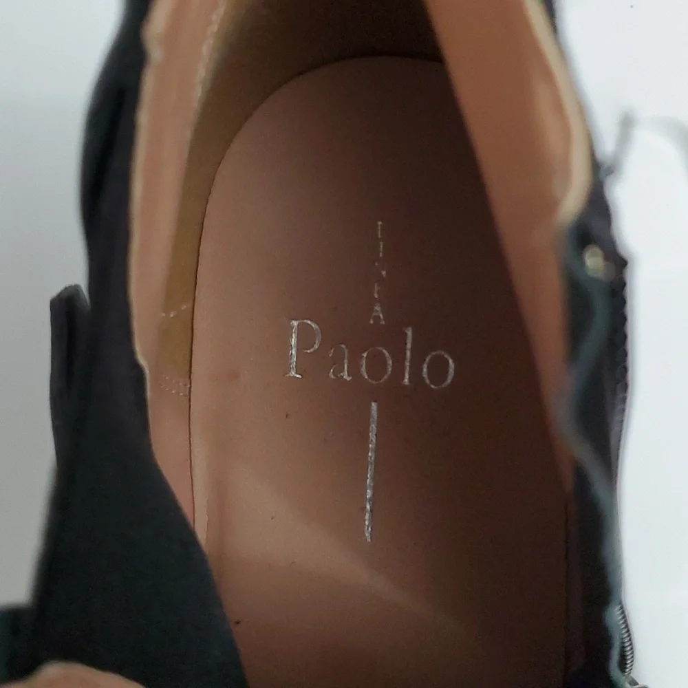Shoes - Picture 4 of 5
